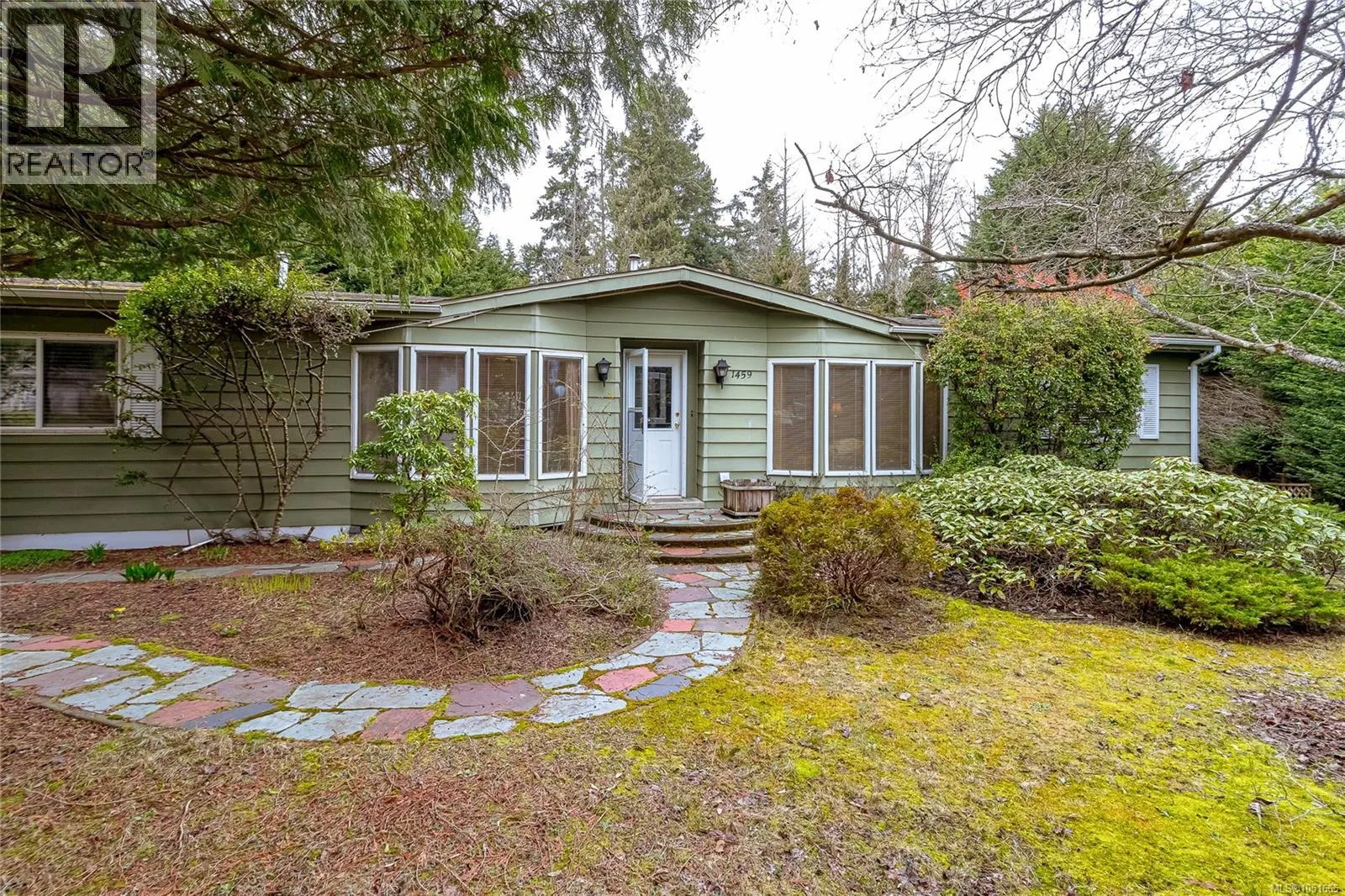 1459 Sunrise Dr