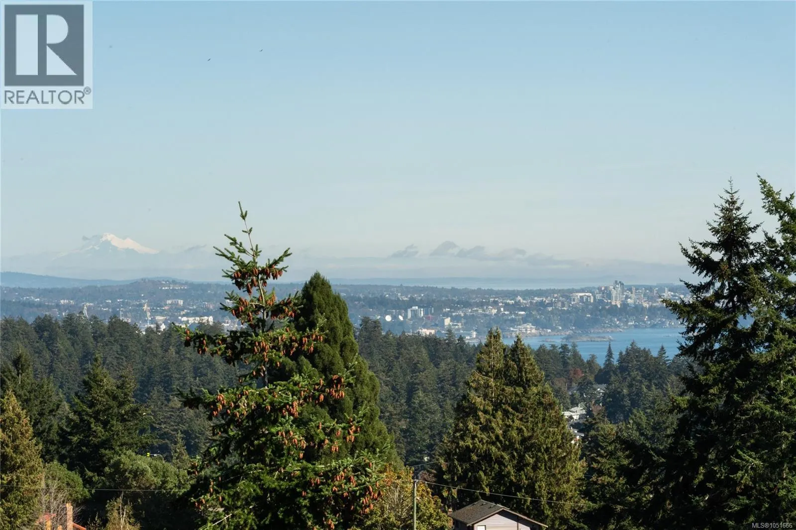 3387 Haida Dr