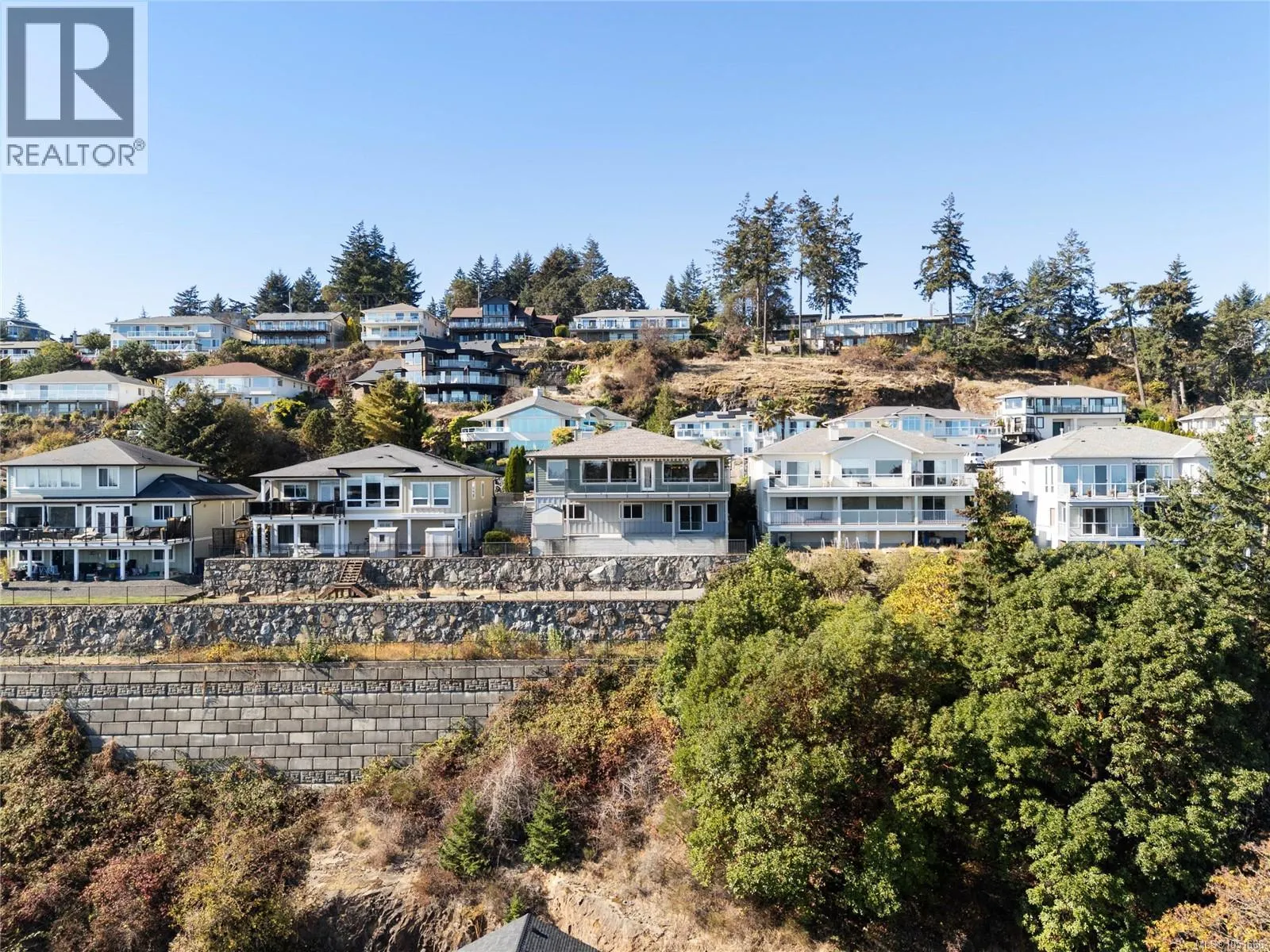 3387 Haida Dr