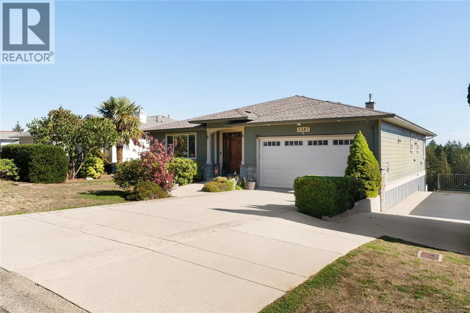 3387 Haida Dr