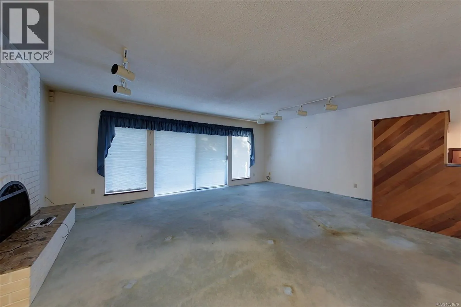 632 Erickson Rd