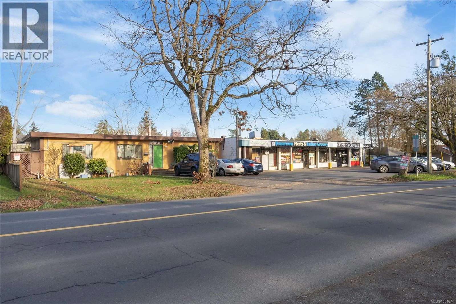 660 Burnside Rd W