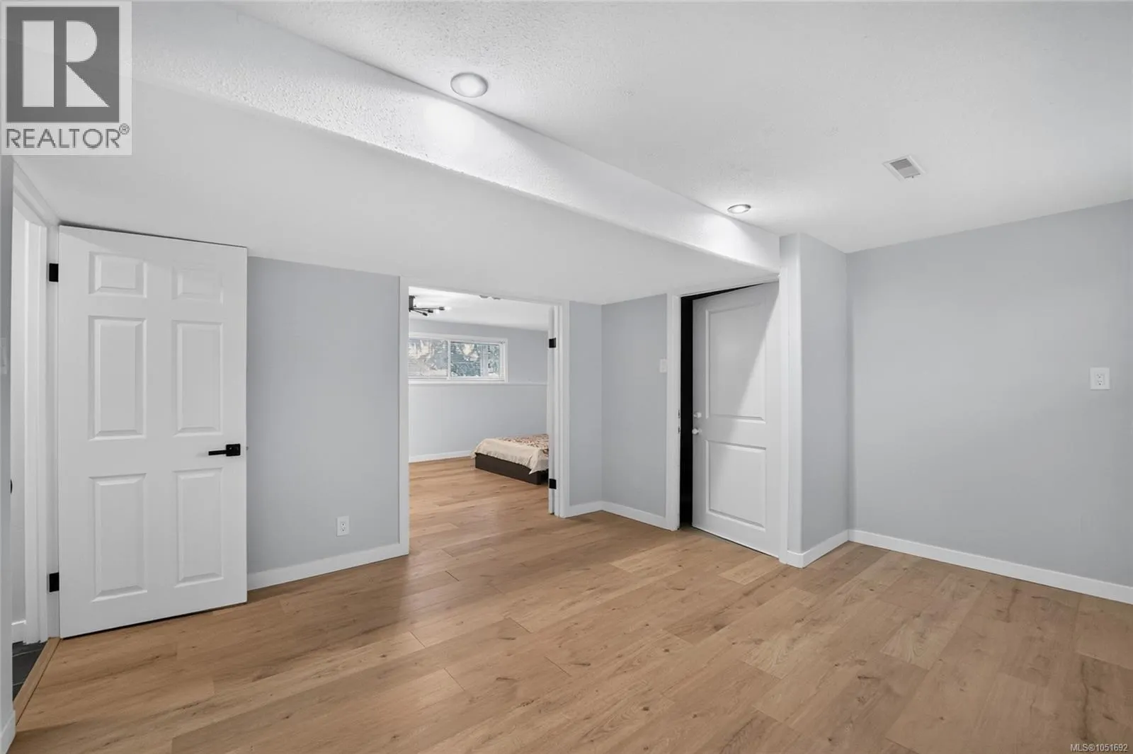 106 Emery Way