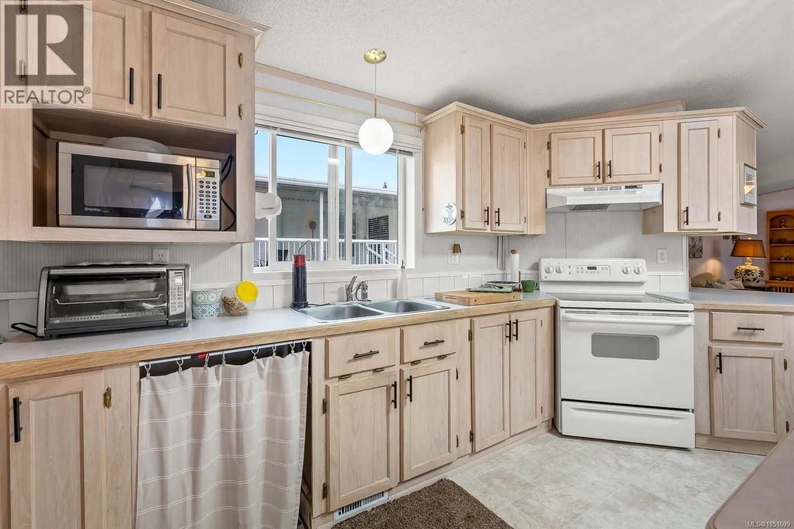 11 4714 Muir Rd