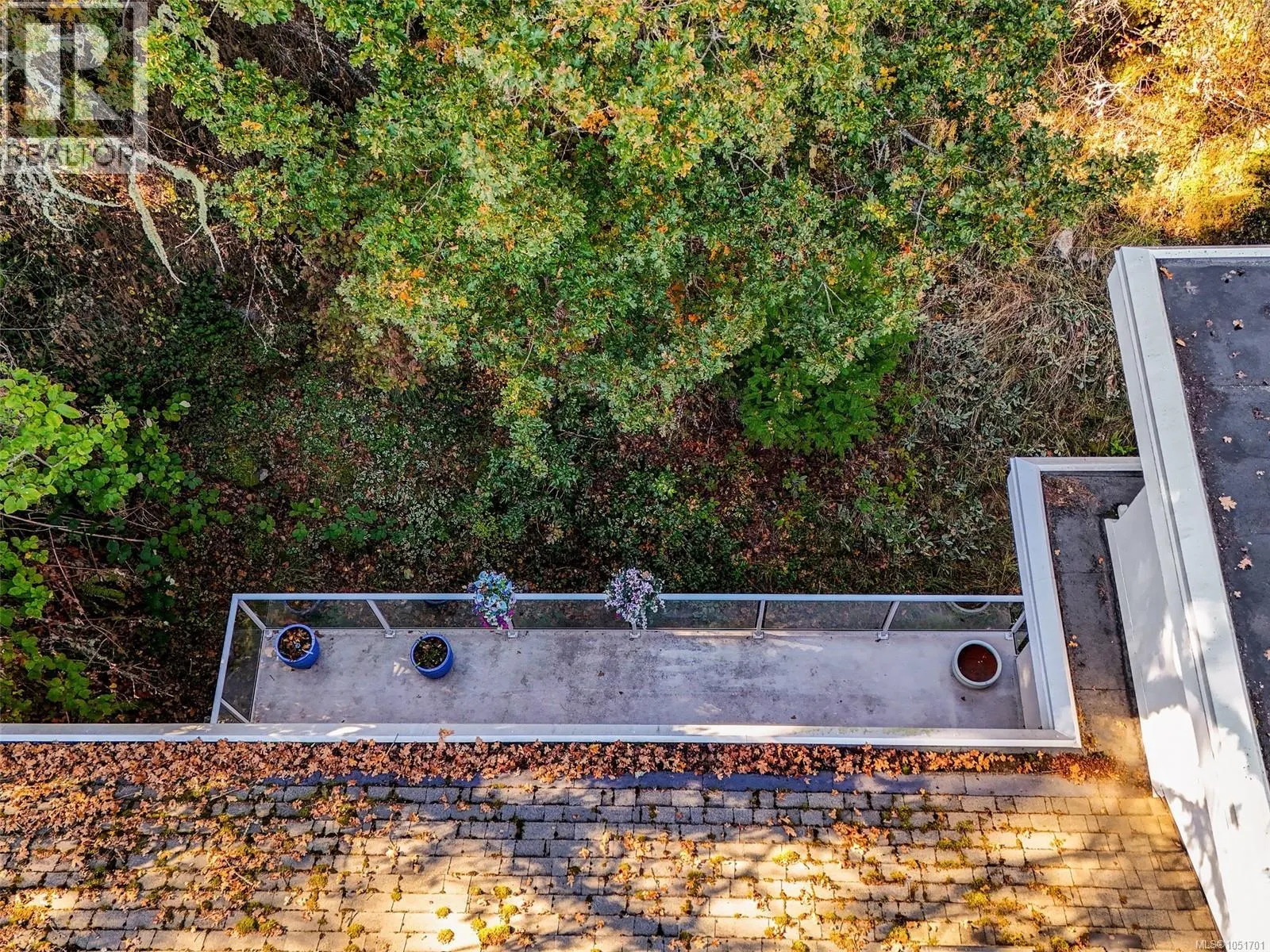 16 1063 Valewood Trail
