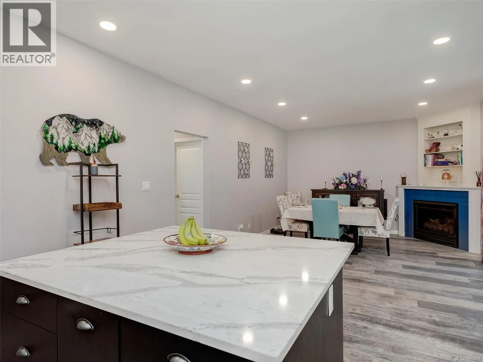 16 1063 Valewood Trail