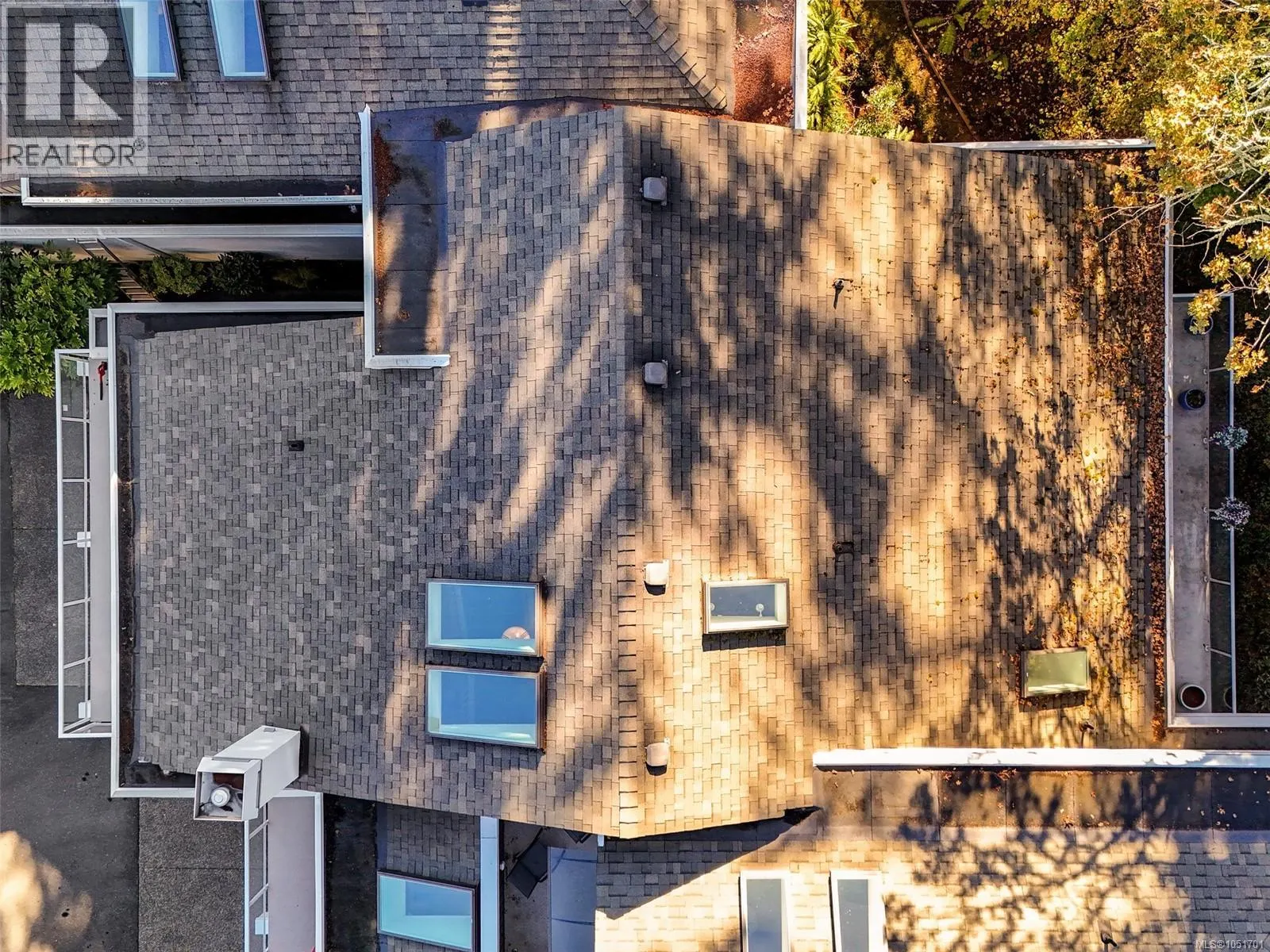 16 1063 Valewood Trail