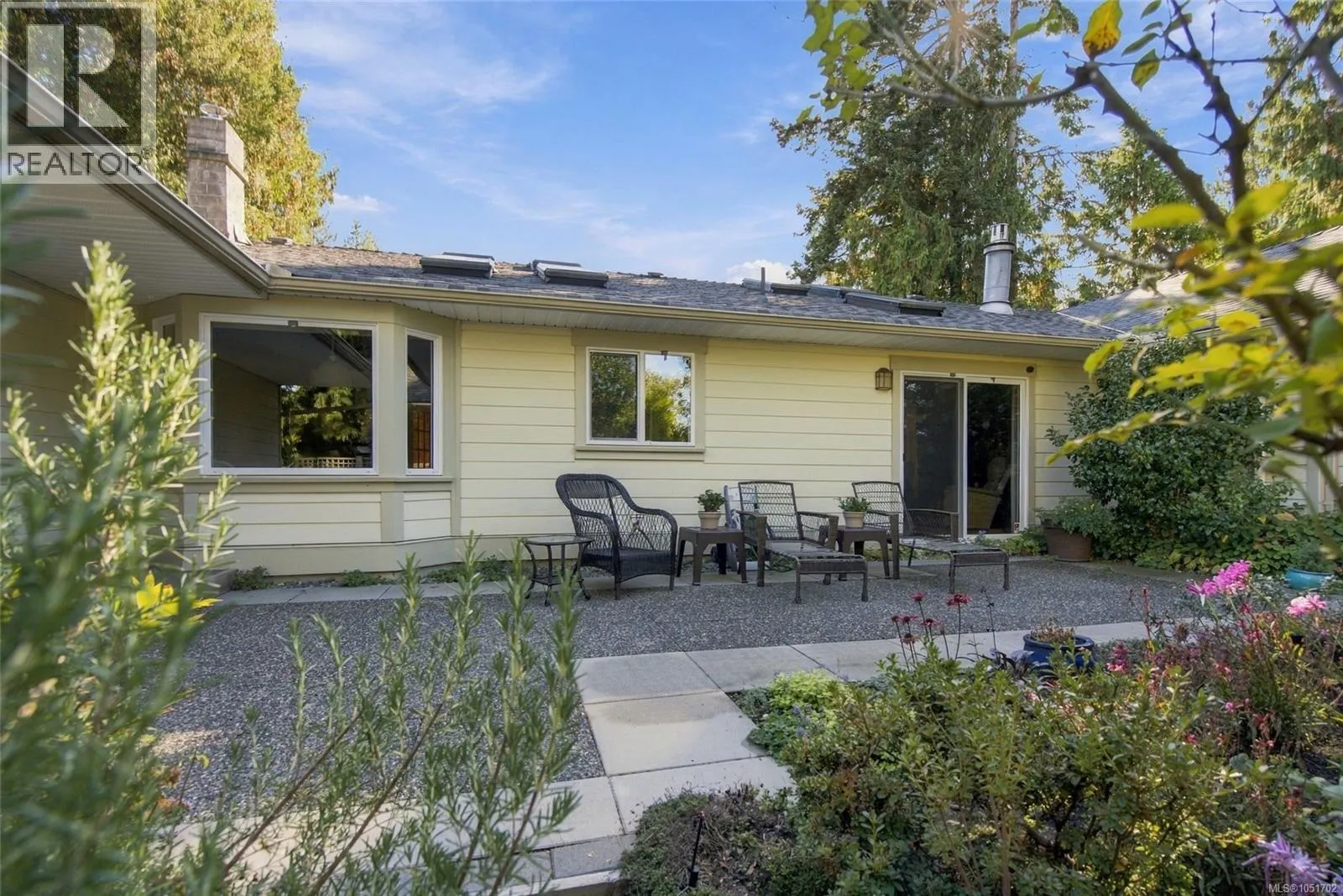 1061 Harlequin Rd