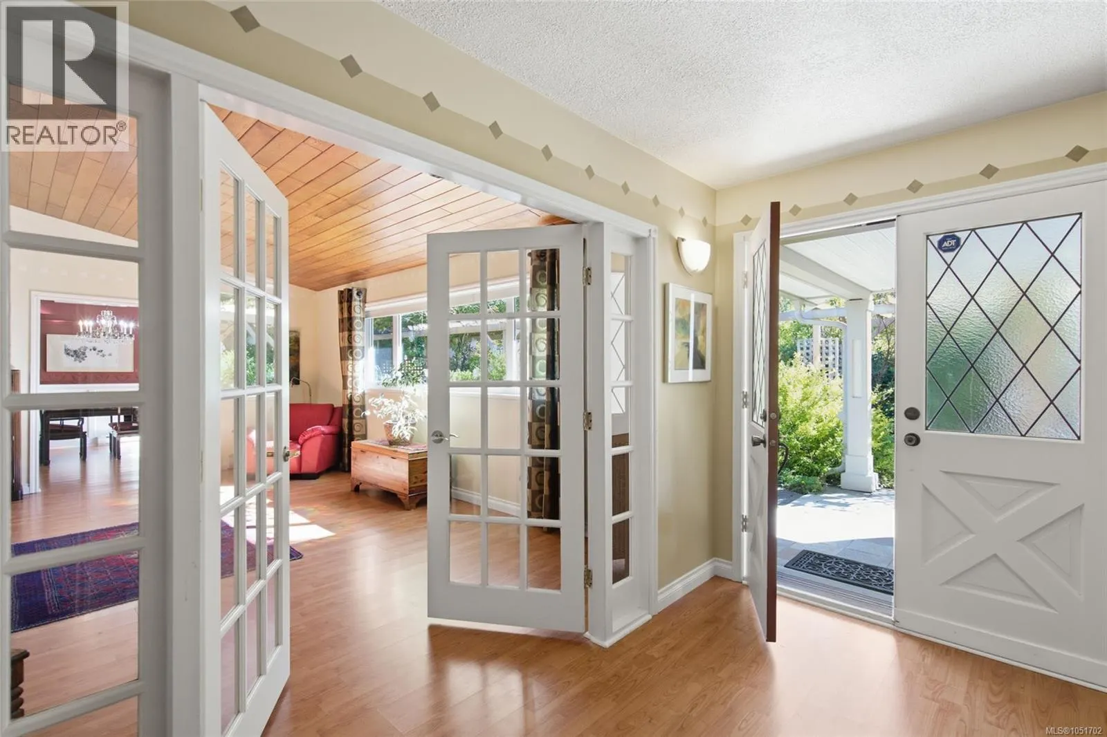 1061 Harlequin Rd