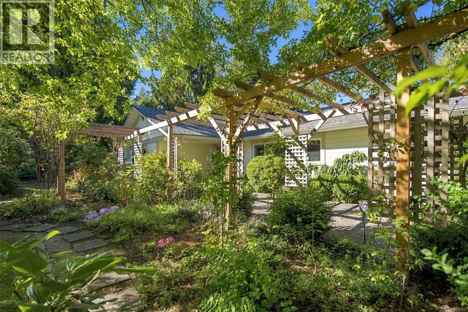 1061 Harlequin Rd
