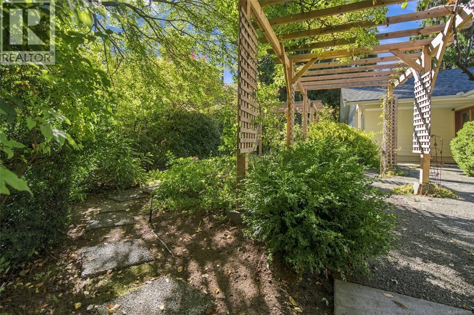 1061 Harlequin Rd