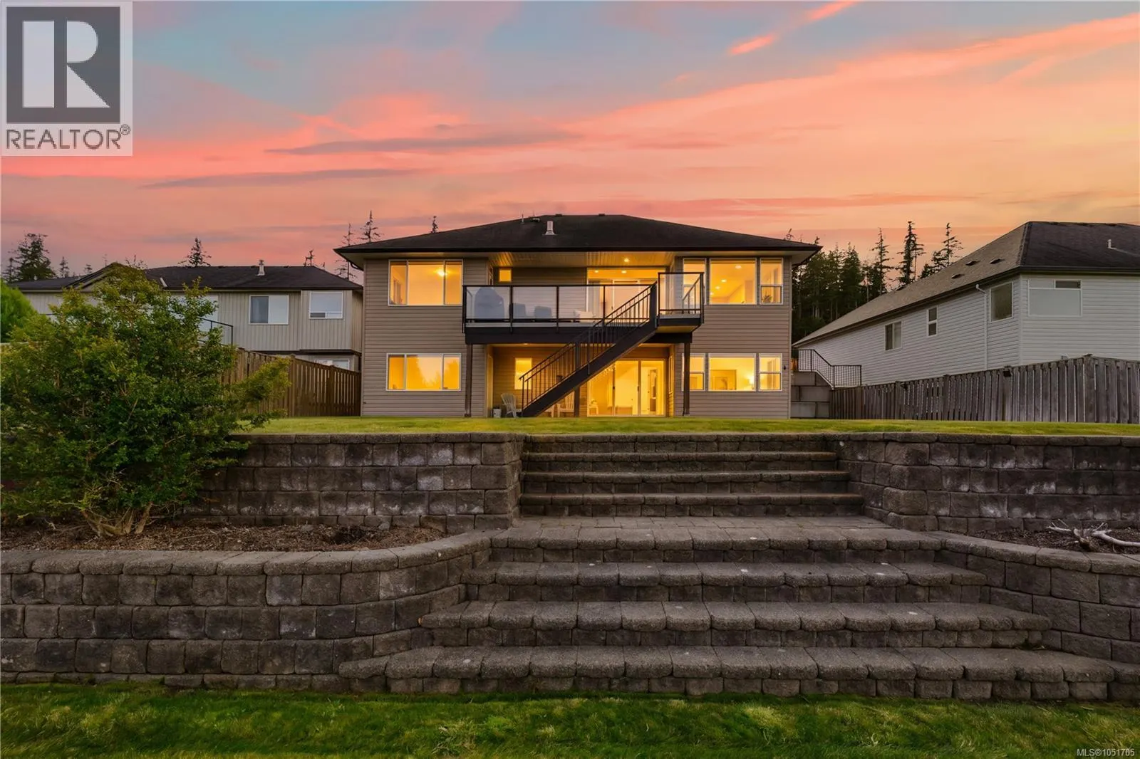 978 Timberline Dr