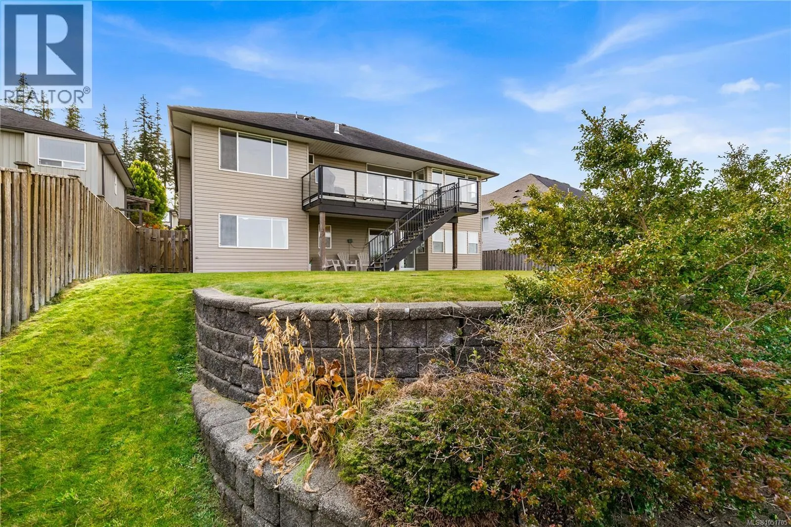 978 Timberline Dr