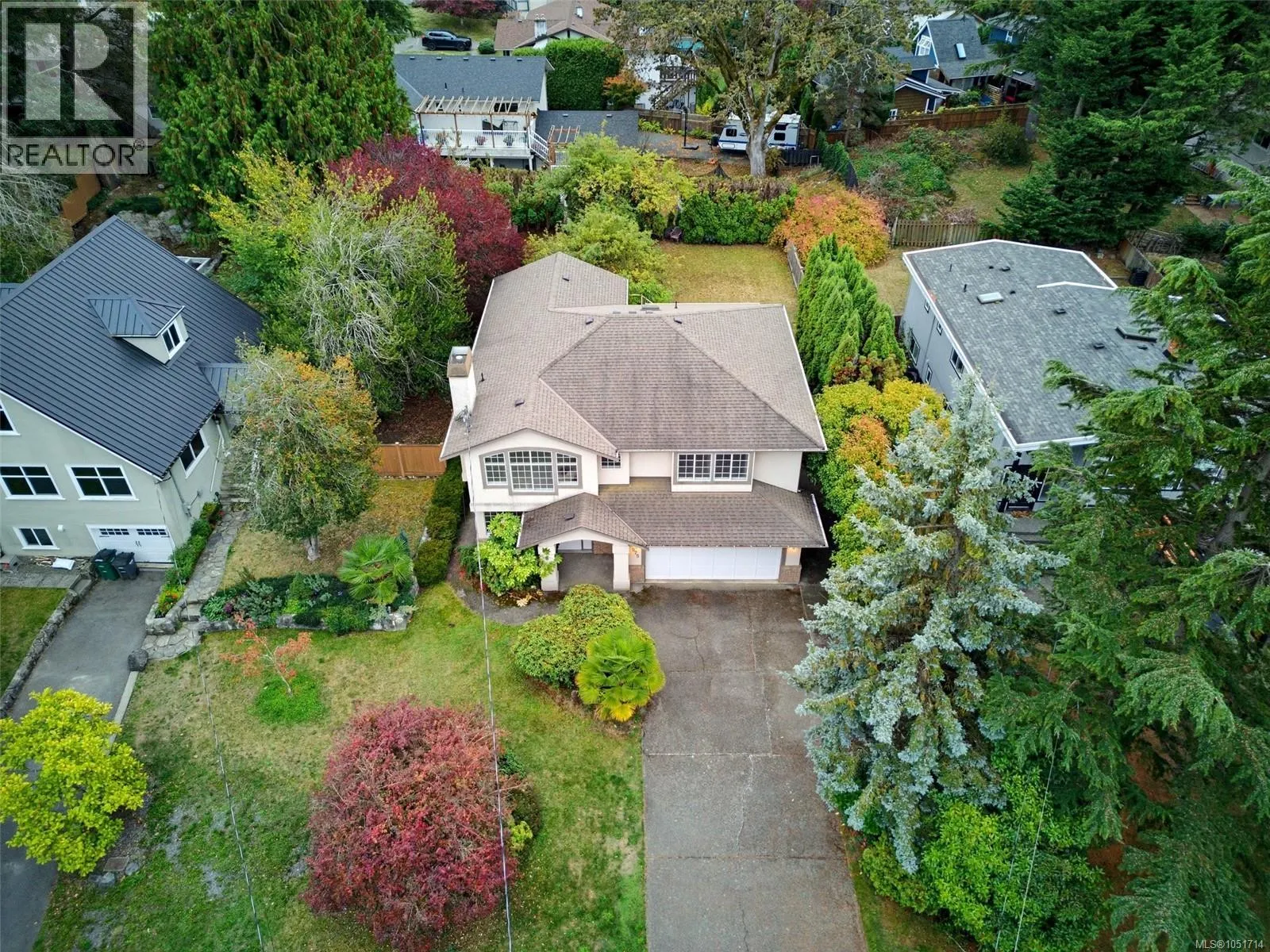 975 Annie St
