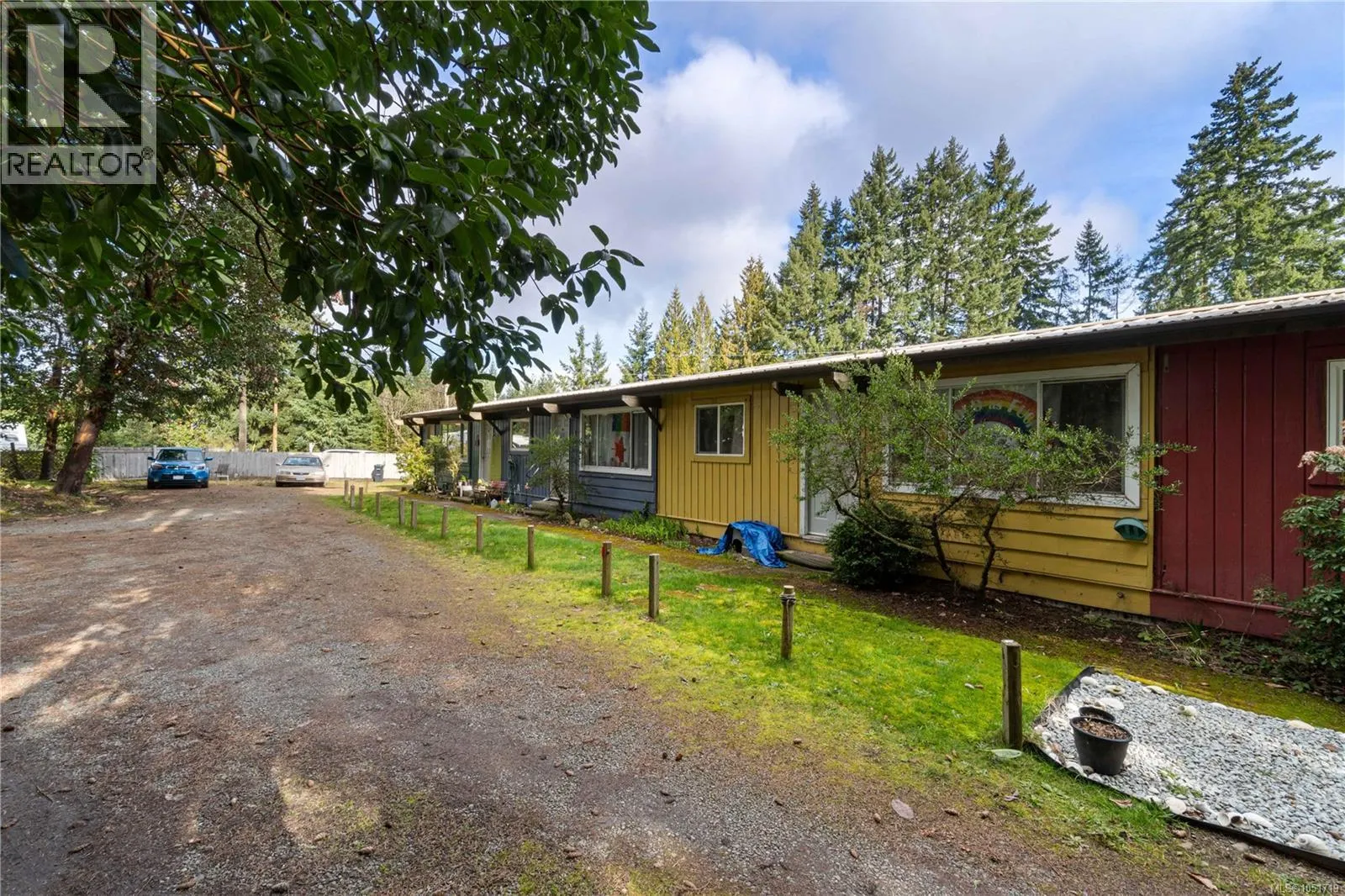 992 Allenby Rd