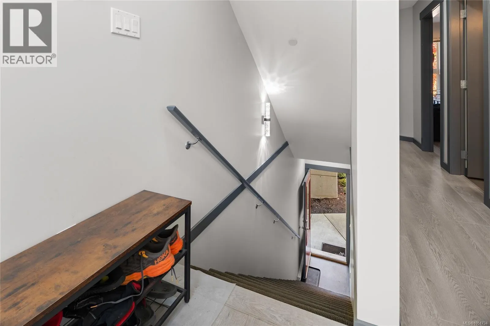 76 1406 Jingle Pot Rd