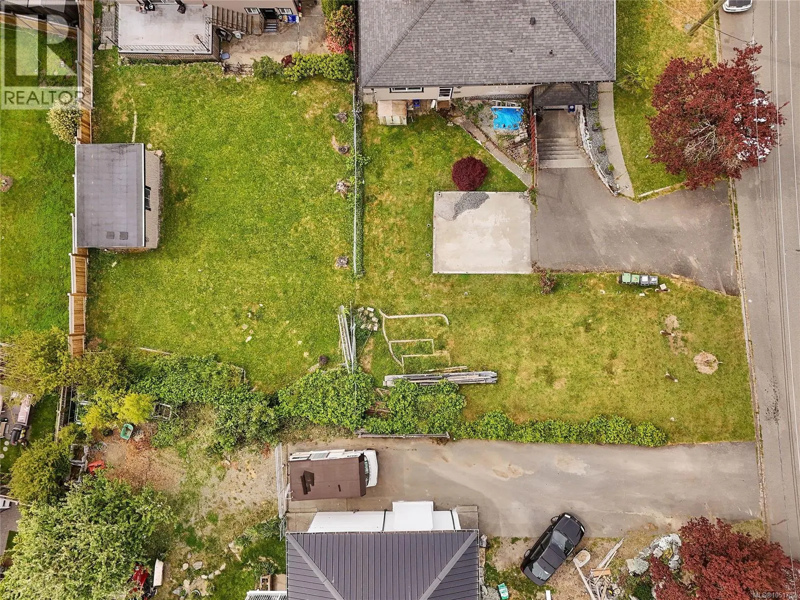 1079 GOSPER Cres