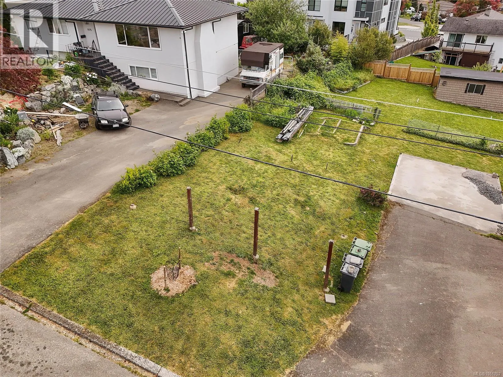 1079 GOSPER Cres