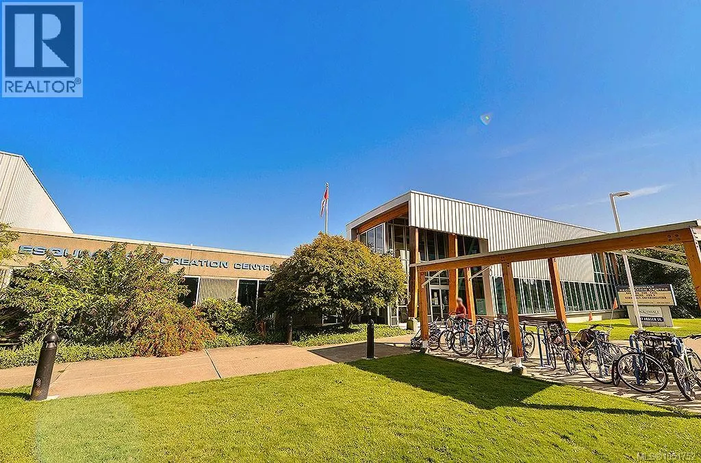 1079 GOSPER Cres