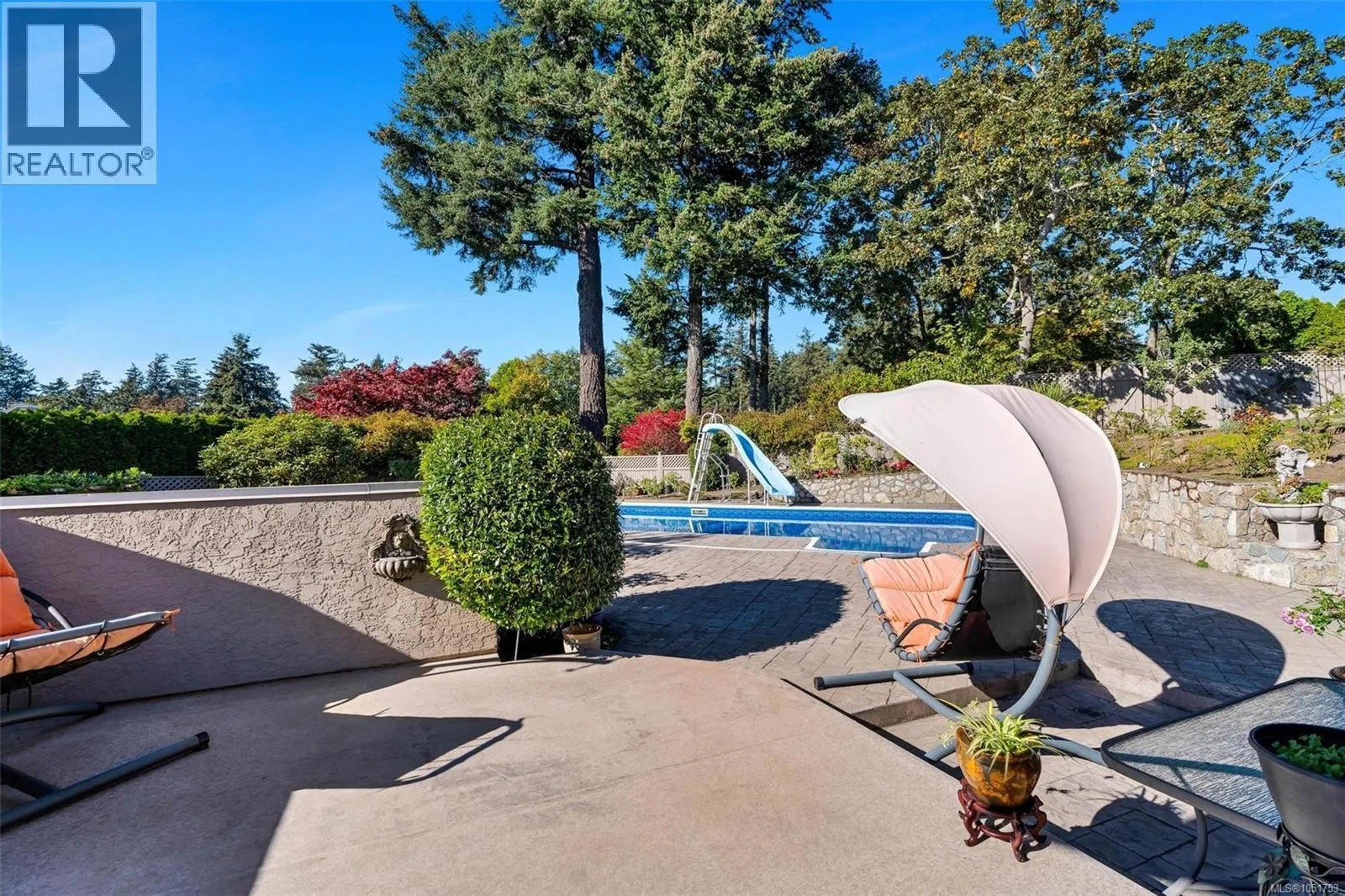 906 Cobblestone Lane