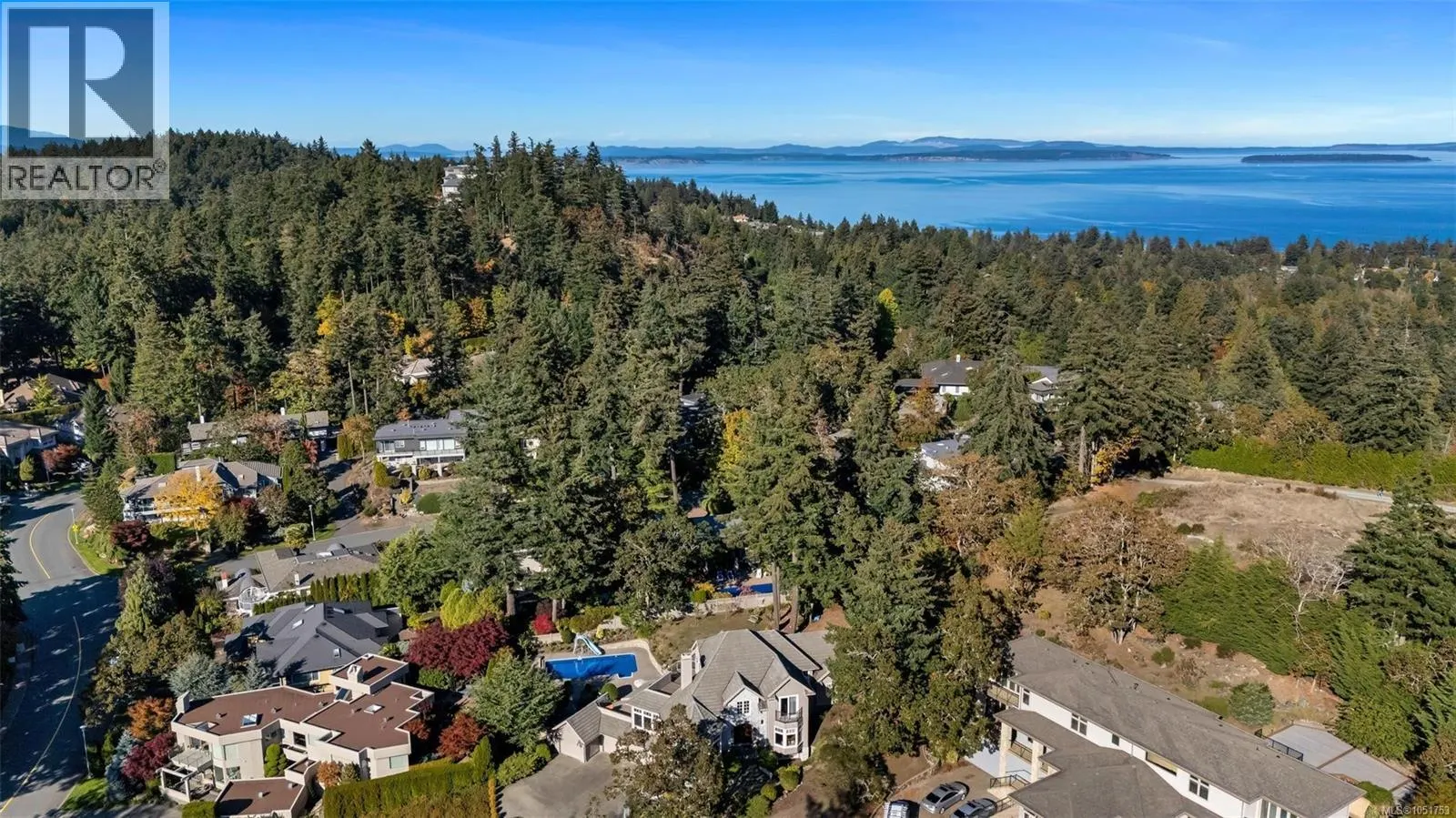 906 Cobblestone Lane