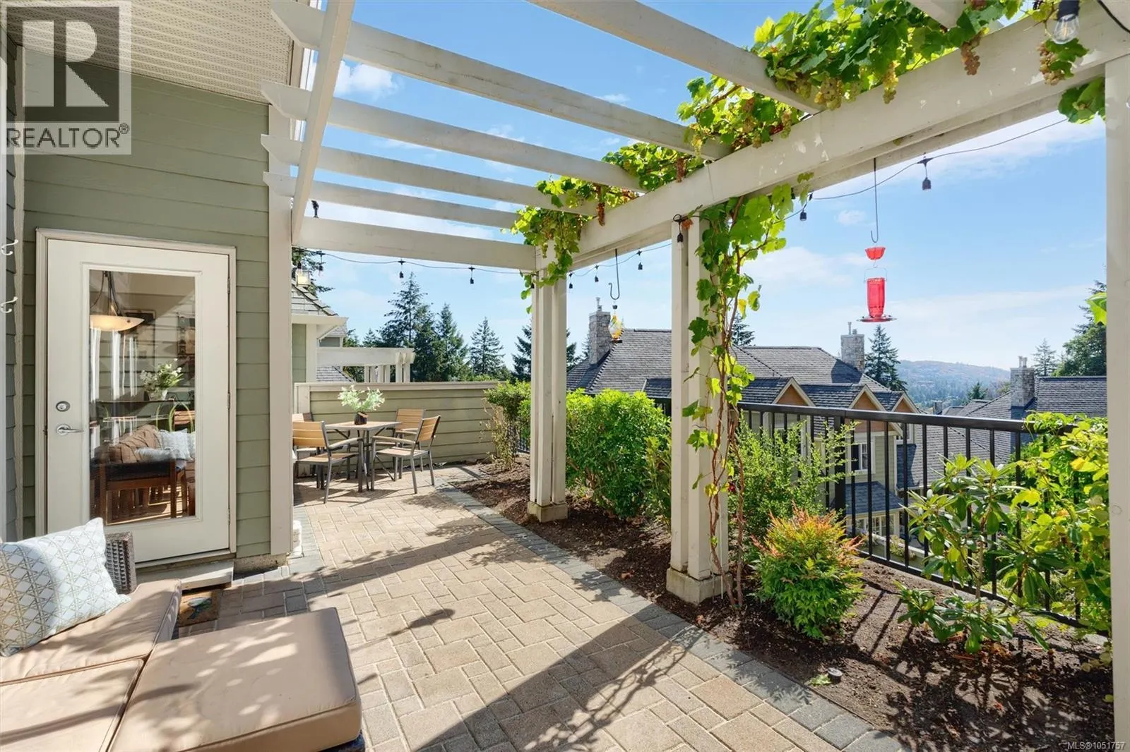 102 945 Bear Mountain Pkwy