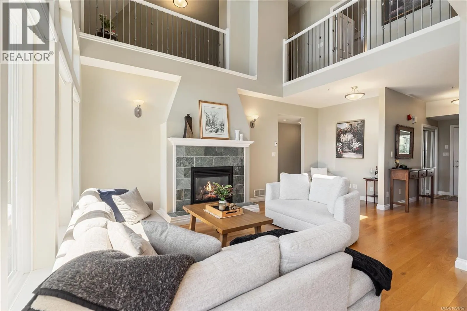 102 945 Bear Mountain Pkwy