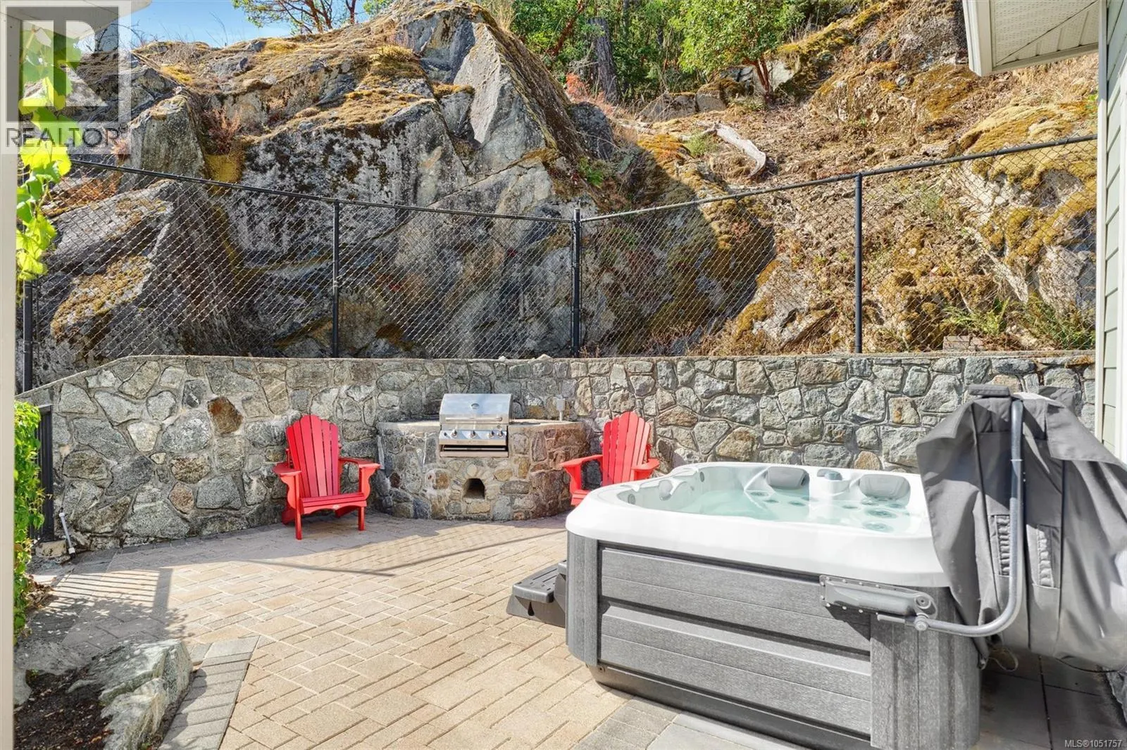 102 945 Bear Mountain Pkwy