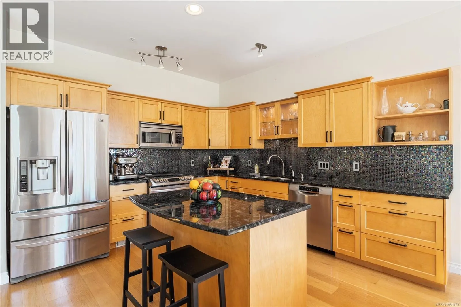 102 945 Bear Mountain Pkwy