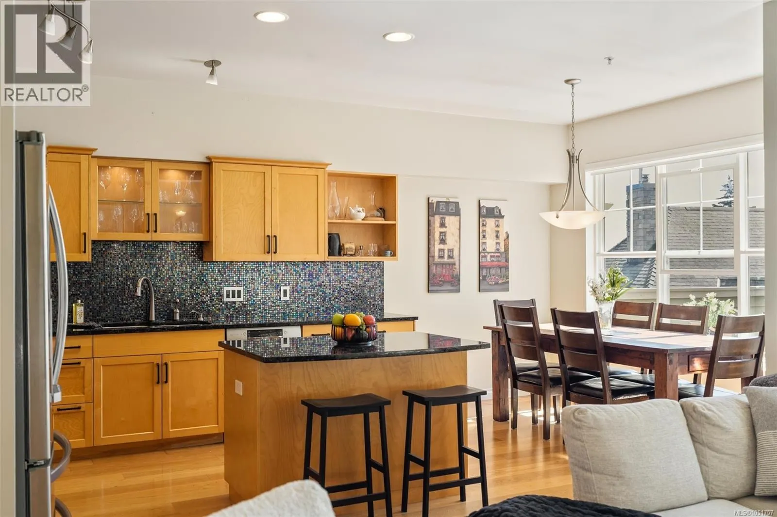 102 945 Bear Mountain Pkwy