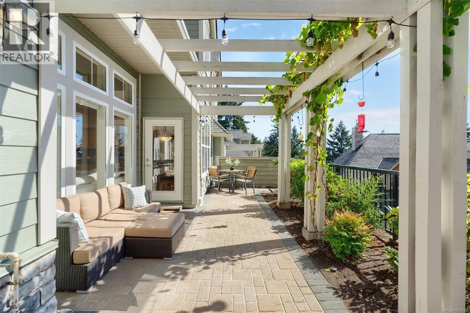102 945 Bear Mountain Pkwy