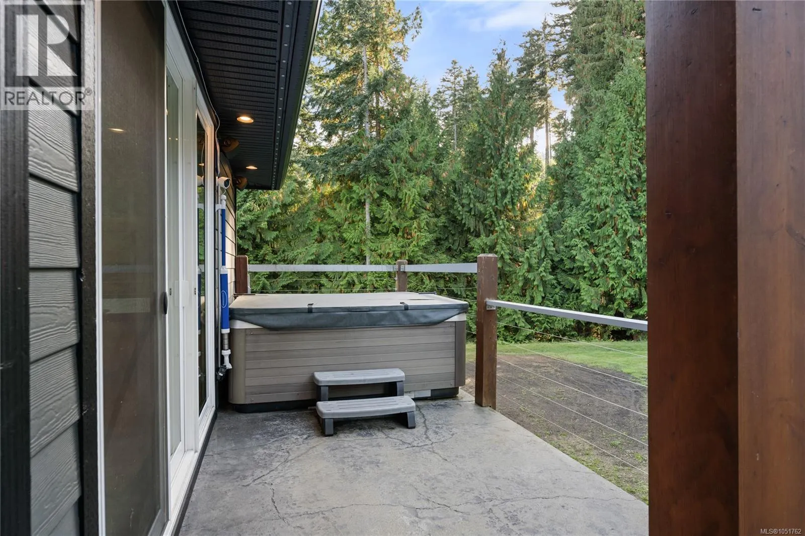 3349 Creekside Pl