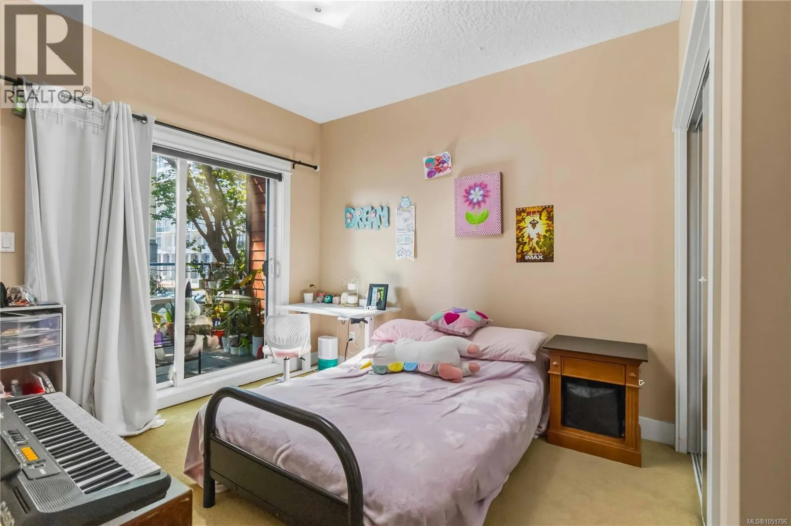 105 630 Speed Ave