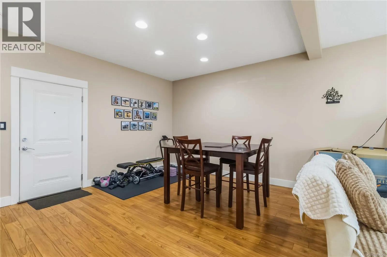 105 630 Speed Ave