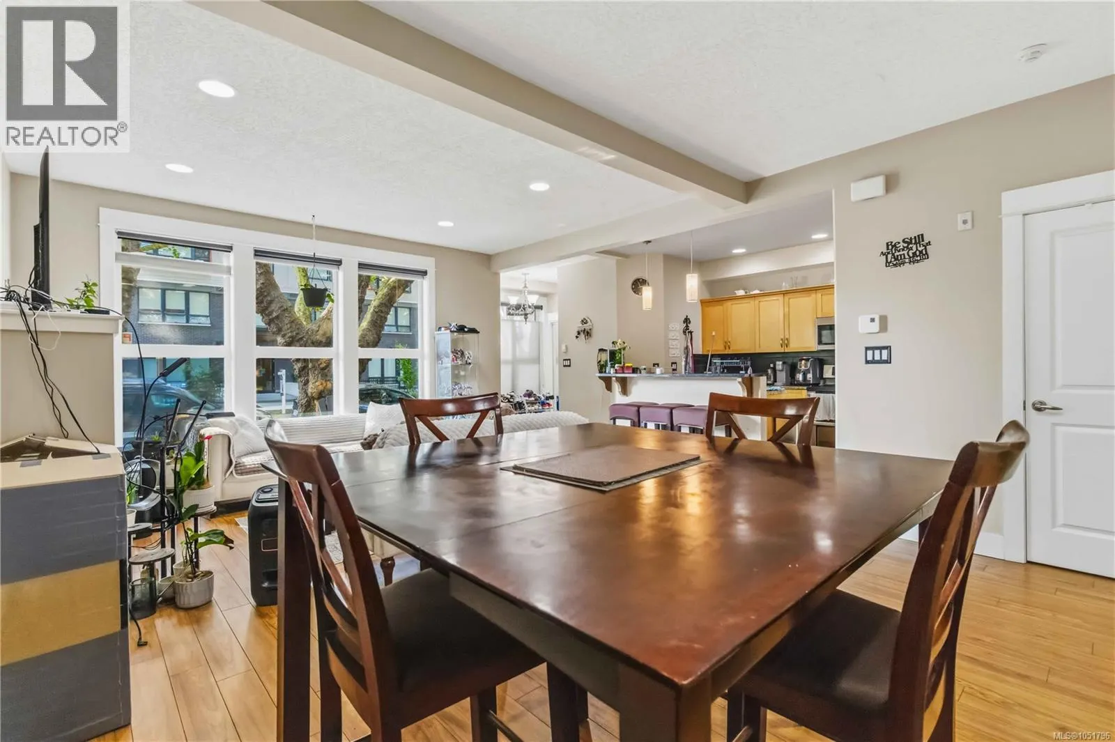 105 630 Speed Ave