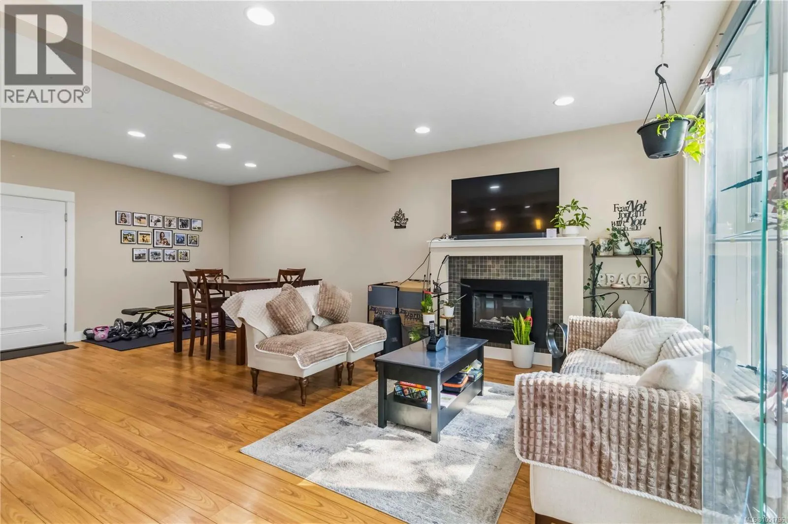 105 630 Speed Ave