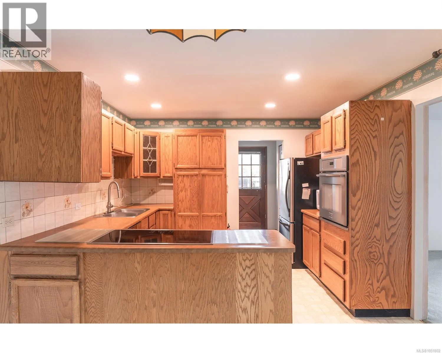 142 SUNNINGDALE Rd W