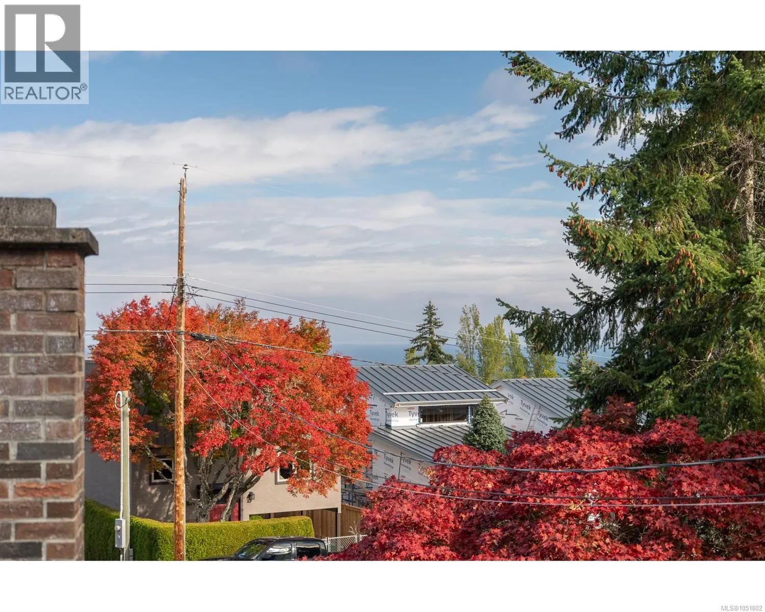 142 SUNNINGDALE Rd W