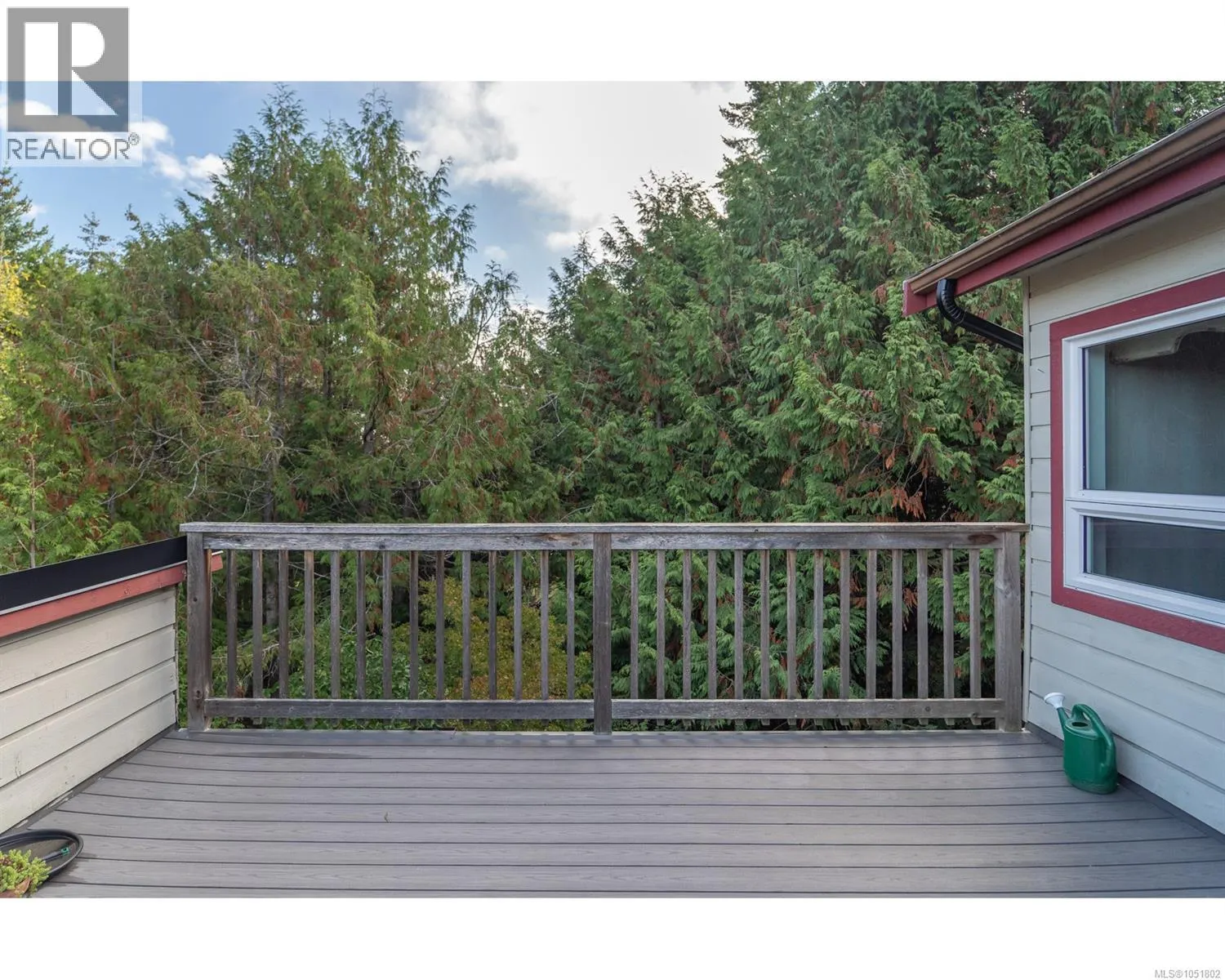 142 SUNNINGDALE Rd W