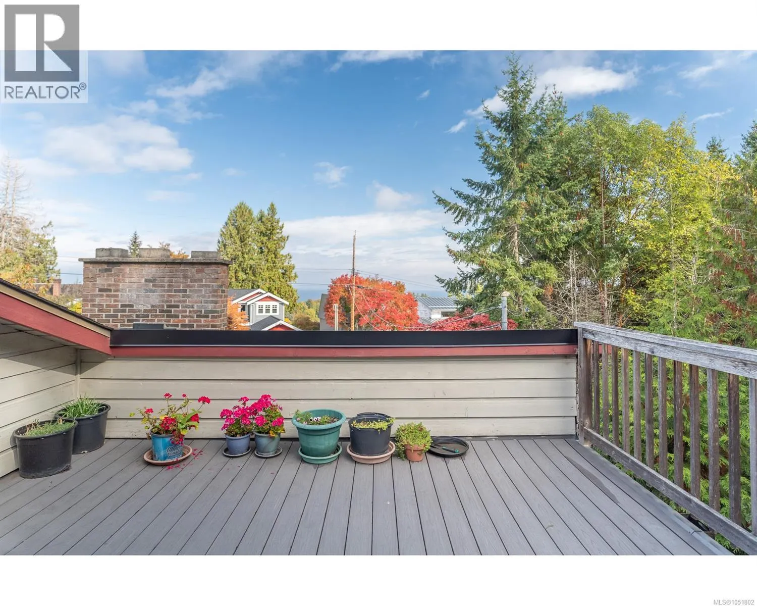 142 SUNNINGDALE Rd W