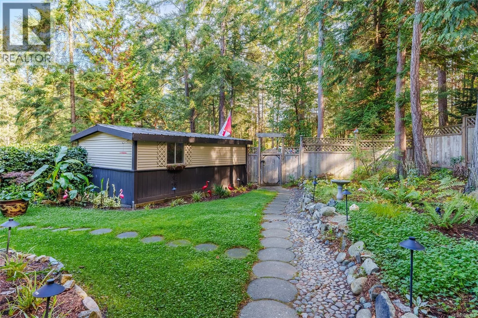 21 7071 Lantzville Rd