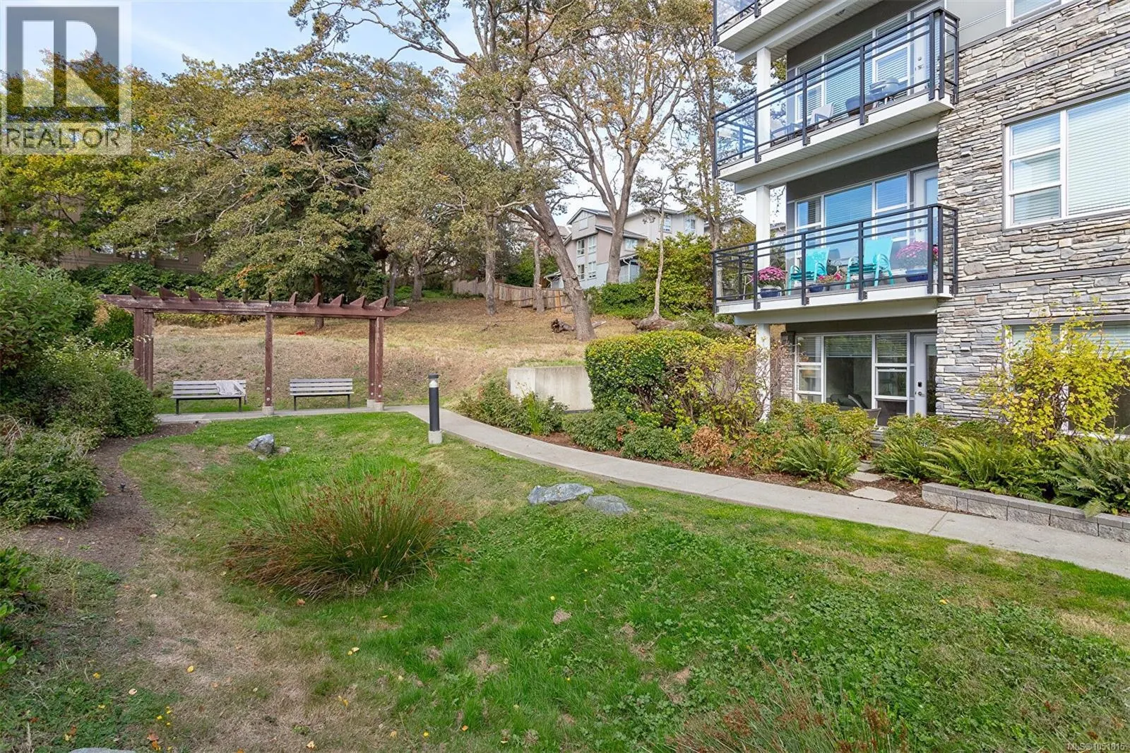 104 1016 Inverness Rd