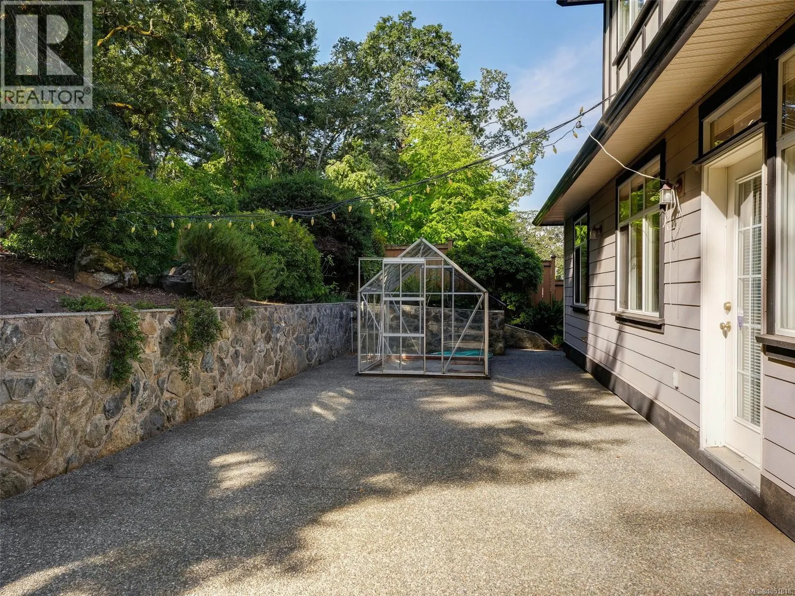 809 Rogers Way
