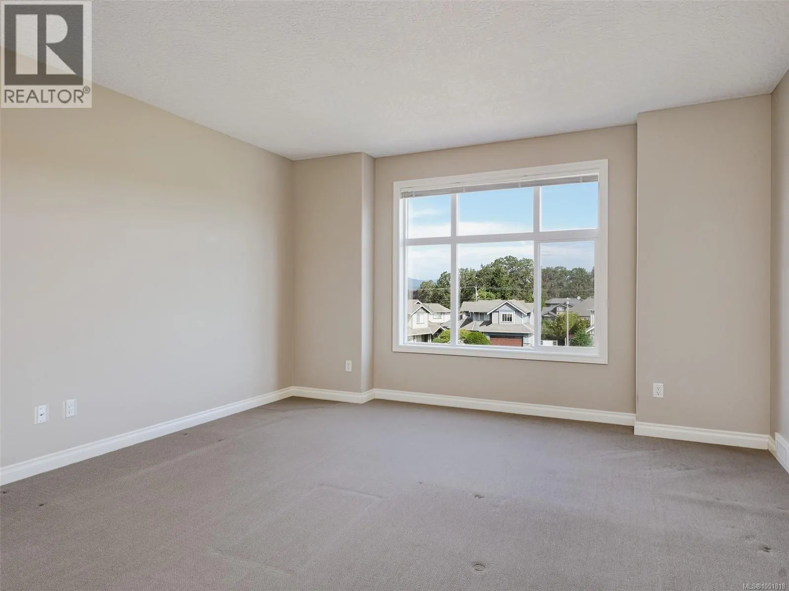 809 Rogers Way
