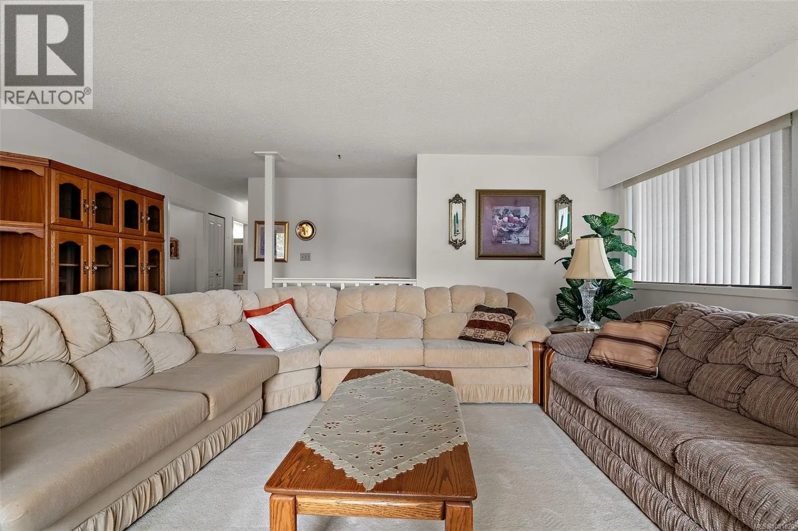 4086 Quadra St