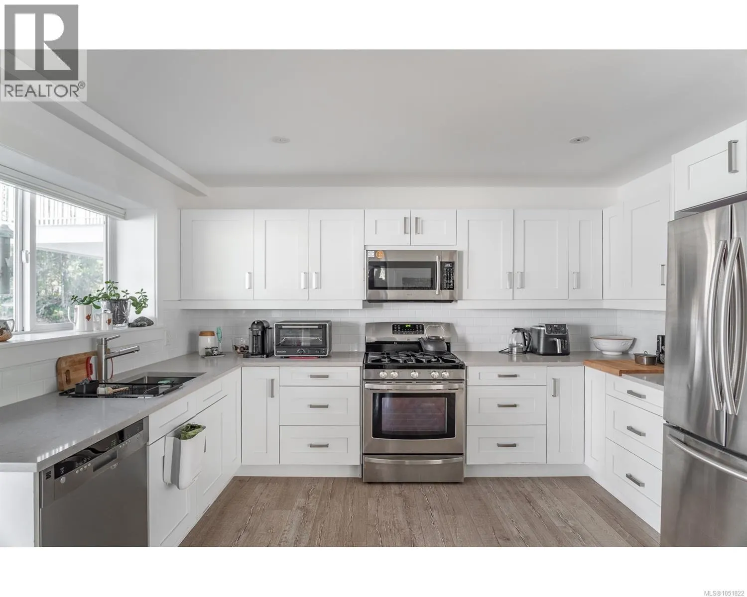 1045 RAVENSBOURNE Lane