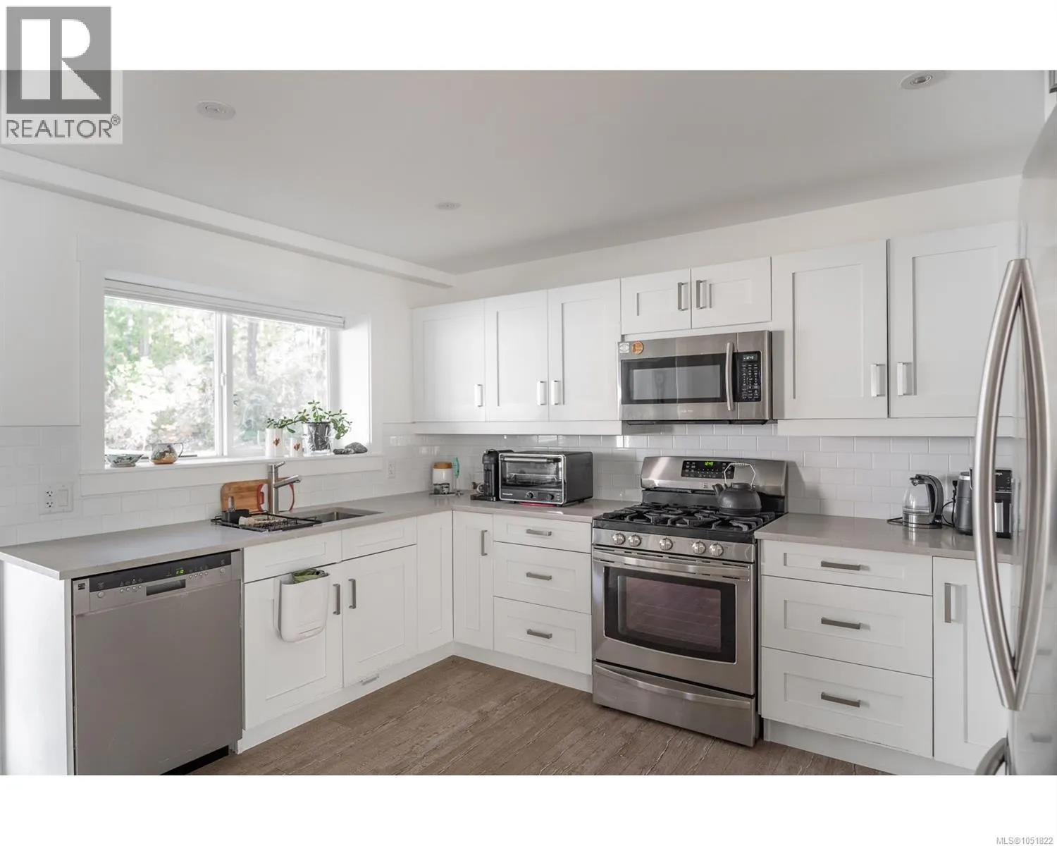 1045 RAVENSBOURNE Lane