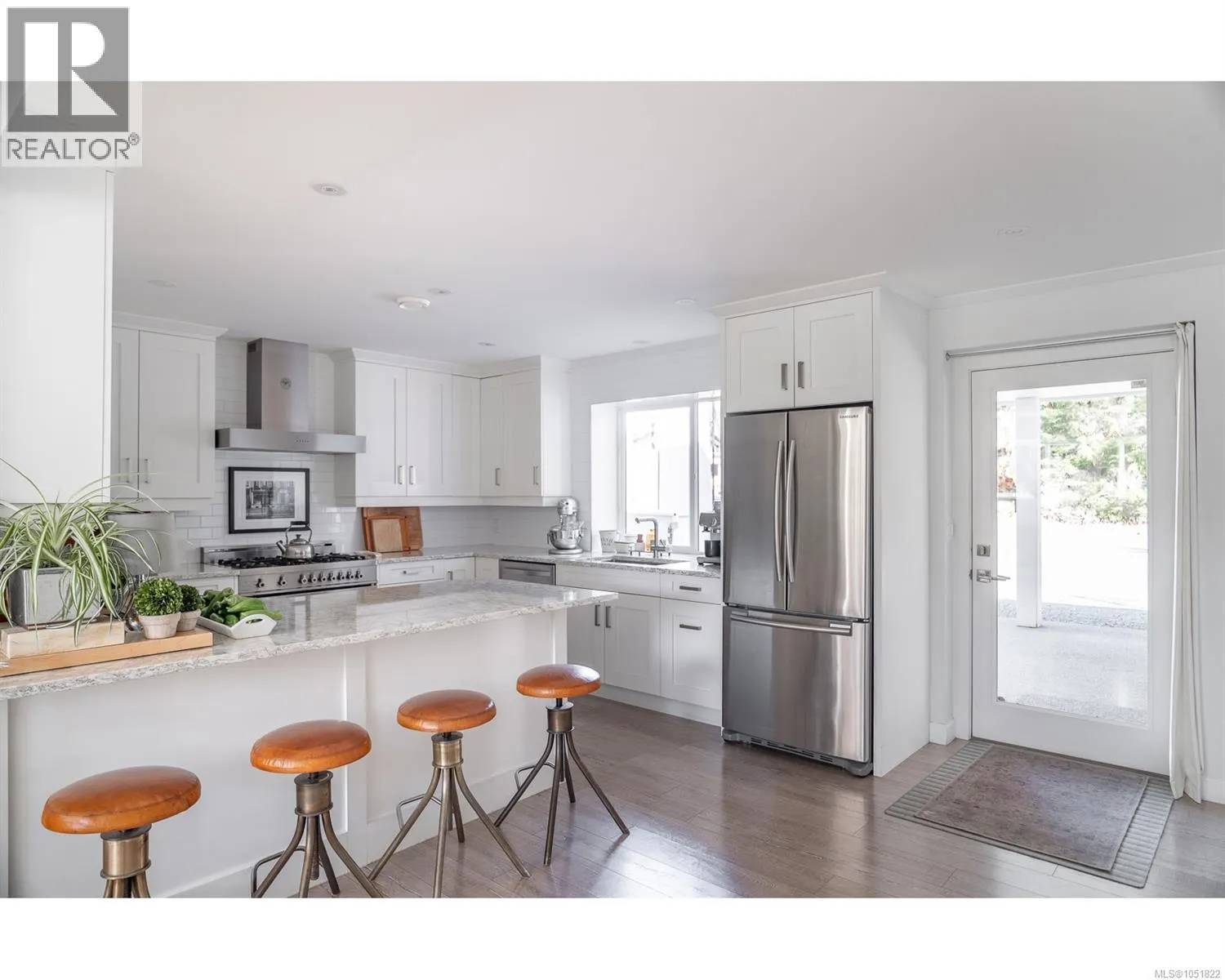 1045 RAVENSBOURNE Lane