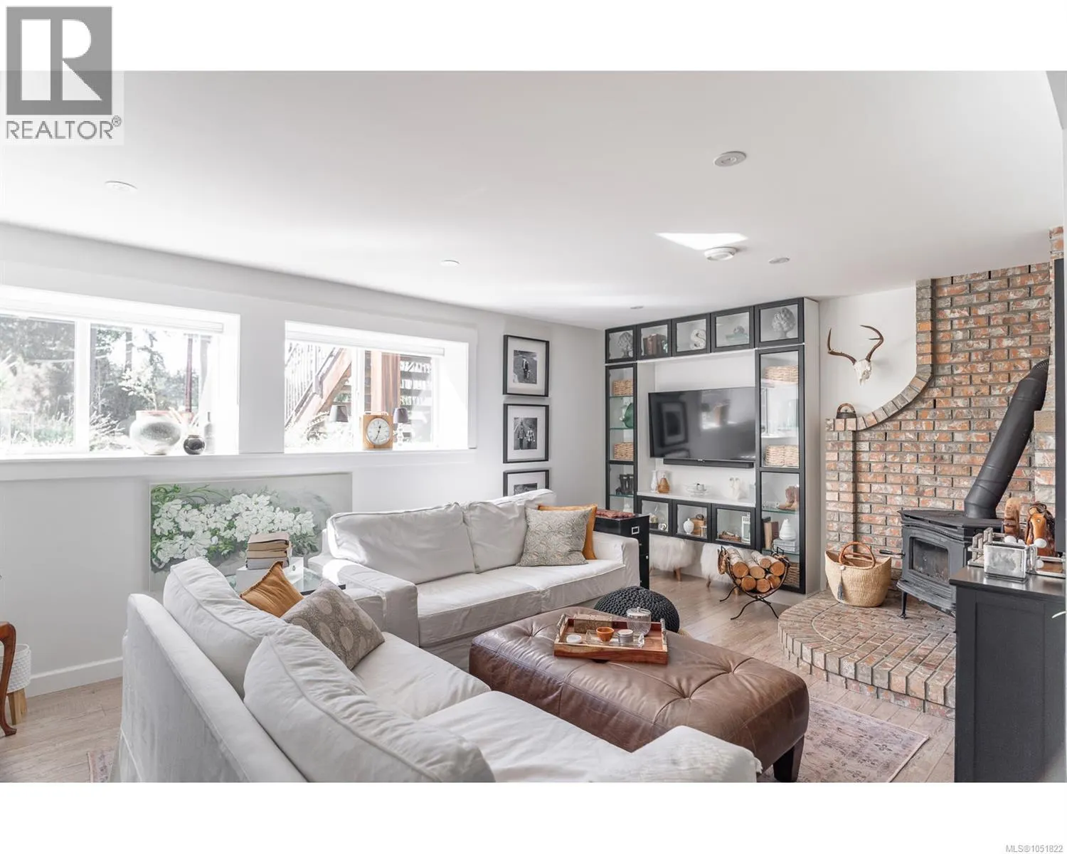 1045 RAVENSBOURNE Lane