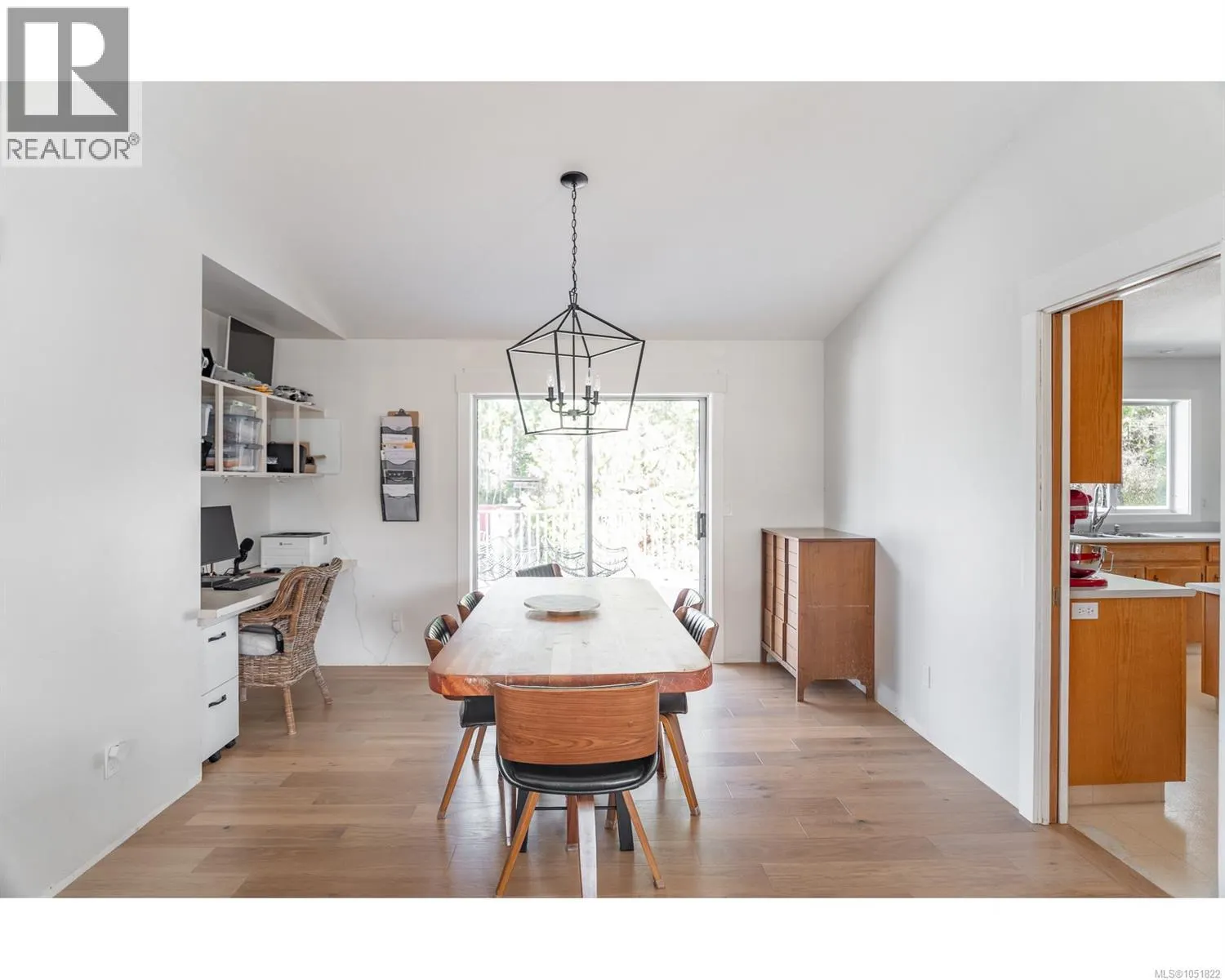 1045 RAVENSBOURNE Lane